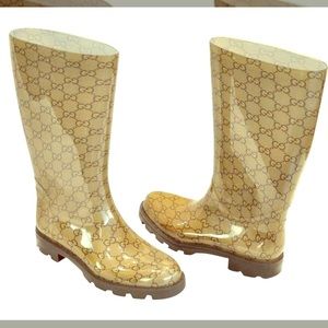Gucci rain boots size 6